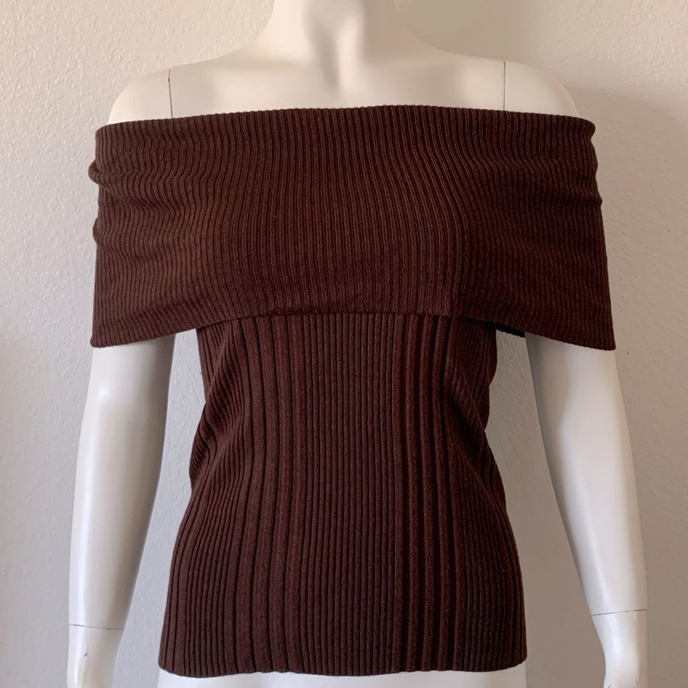 89TH & MADISON Off the Shoulder Knitted Top Size Medium - Picture 2 of 7